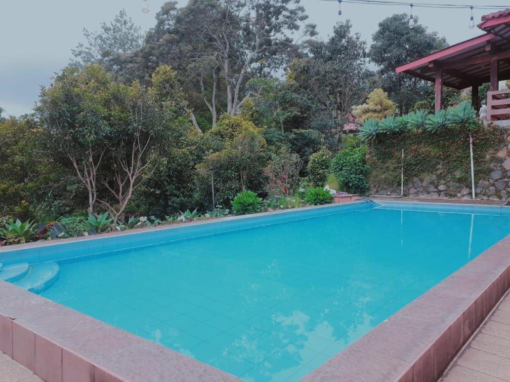 Villa Bata Merah By Spazie Paragajen Esterno foto